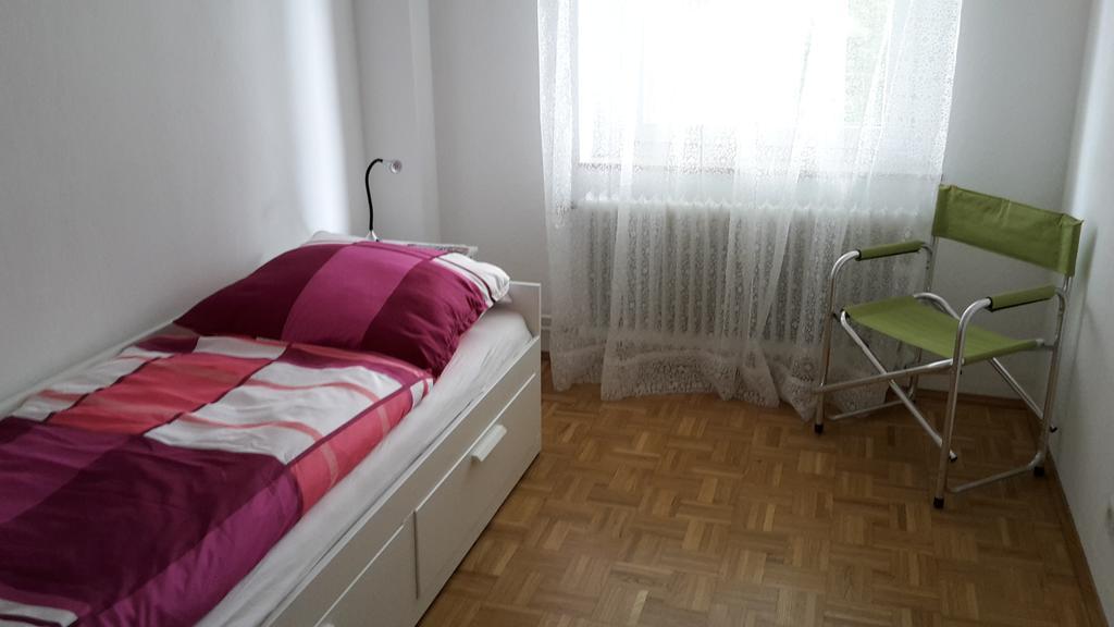Schoene Ferien Und Messewohnung Naehe Duesseldorf Und Koeln Haan Exterior photo