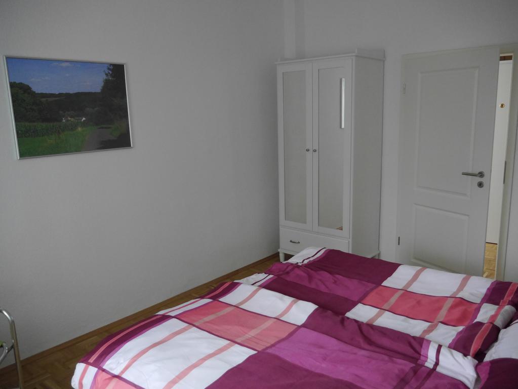 Schoene Ferien Und Messewohnung Naehe Duesseldorf Und Koeln Haan Exterior photo