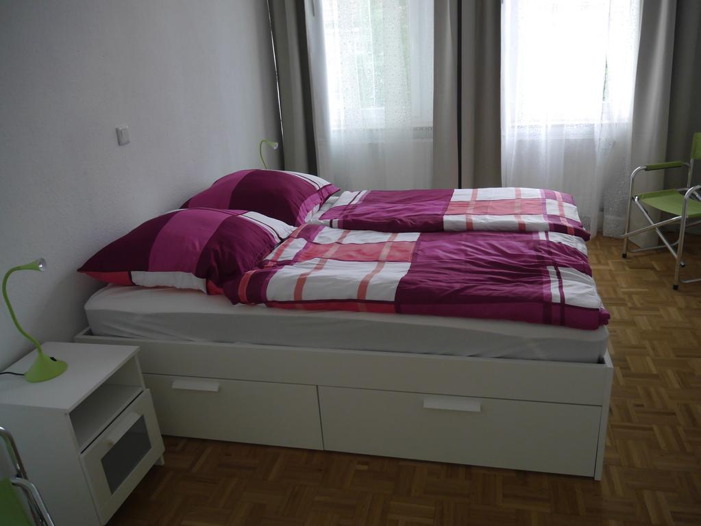 Schoene Ferien Und Messewohnung Naehe Duesseldorf Und Koeln Haan Exterior photo